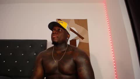 Snapshot of joshmorri chatting on November 2025 01:27:01 AM JHON online show from November 2025 01:27:01 AM