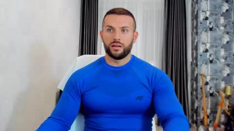 joshuamuscle69 online show from December 2024 01:01:02 PM
