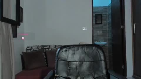 Im Jouliano online show from October 2025 10:38:01 PM