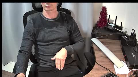 Snapshot of joven322 chatting on December 2025 05:45:02 AM Matias online show from December 2025 05:45:02 AM