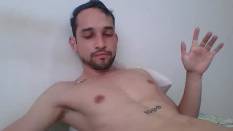 Snapshot of jovenvergonguapo09 chatting on March 2025 03:52:01 PM Van Helsing online show from March 2025 03:52:01 PM