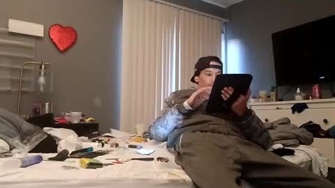 dLowfrk online show from February 2025 03:01:02 PM