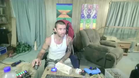 jrizzle1111 online show from September 2025 08:09:02 AM