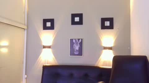 Josneidy  Jos   online show from December 2024 10:56:02 AM