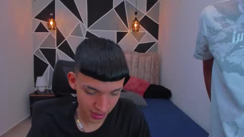 JuanSteven online show from November 2025 04:24:02 AM