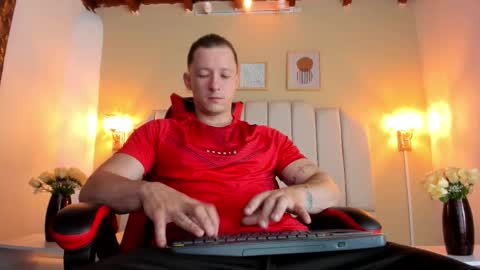 Snapshot of juan_prior chatting on December 2025 01:42:01 PM JUAN online show from December 2025 01:42:01 PM