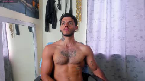 Juan Esteban online show from February 2025 12:49:02 PM