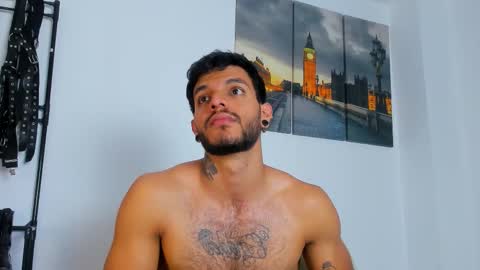 Snapshot of juanbladde chatting on October 2025 06:22:02 AM Juan Esteban online show from October 2025 06:22:02 AM