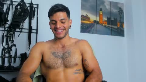 Snapshot of juanbladde chatting on October 2025 03:53:02 AM Juan Esteban online show from October 2025 03:53:02 AM