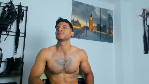 Snapshot of juanbladde chatting on October 2025 02:40:01 PM Juan Esteban online show from October 2025 02:40:01 PM