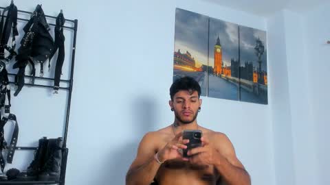 Snapshot of juanbladde chatting on October 2025 11:23:02 AM Juan Esteban online show from October 2025 11:23:02 AM