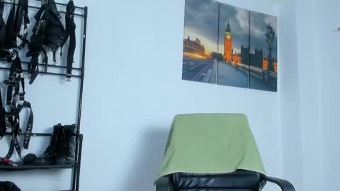 Snapshot of juanbladde chatting on October 2025 05:35:01 PM Juan Esteban online show from October 2025 05:35:01 PM