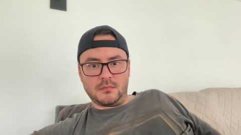 juanchom online show from October 2025 07:58:02 PM