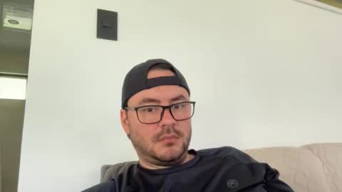 juanchom online show from October 2025 03:11:02 PM