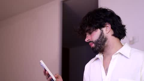 Juan online show from February 2025 03:00:02 AM