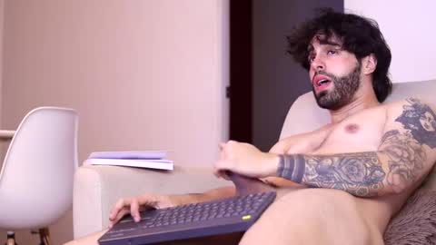 Juan online show from February 2025 03:13:02 AM