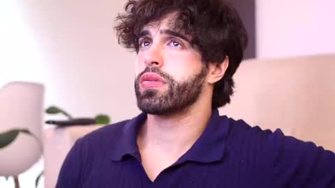 Juan online show from February 2025 09:42:02 PM