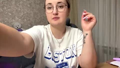 JudeValenti online show from October 2025 04:49:01 PM