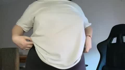 Judithamelia online show from September 2025 09:29:02 PM