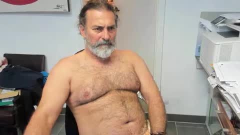 Giovanni50pro online show from October 2025 05:55:02 PM