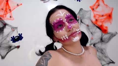 Sisi online show from October 2025 08:31:01 PM