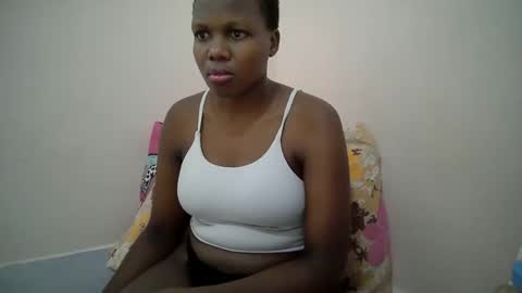 juicy_bella2 online show from September 2025 09:44:02 AM