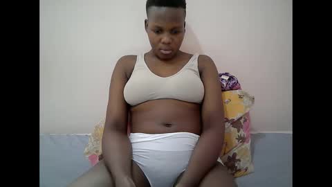 juicy_bella2 online show from September 2025 10:29:01 AM