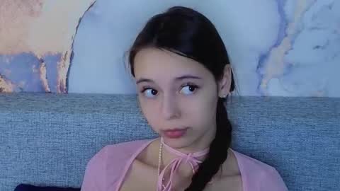 leyla online show from October 2025 07:29:01 AM