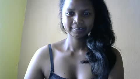 stellah online show from February 2025 10:43:02 AM