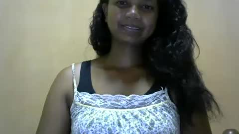 stellah online show from February 2025 07:06:01 PM