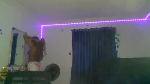 Emily online show from October 2025 08:15:01 AM