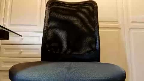 Snapshot of juicyballs8 chatting on October 2025 07:33:01 PM Paul online show from October 2025 07:33:01 PM