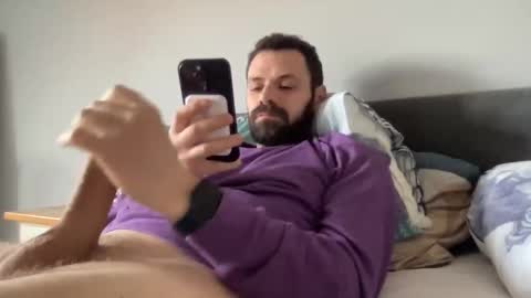 Snapshot of juicybonewar chatting on December 2024 11:11:02 AM Daddy Tiger online show from December 2024 11:11:02 AM