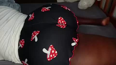 Snapshot of juicybooty_001 chatting on October 2025 07:09:02 AM Sweetass online show from October 2025 07:09:02 AM