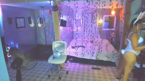 Snapshot of juicyjayxxx69 chatting on September 2025 04:49:02 AM juicyjayxxx69 online show from September 2025 04:49:02 AM