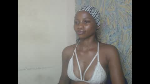 juicypiexx online show from February 2025 11:04:02 PM