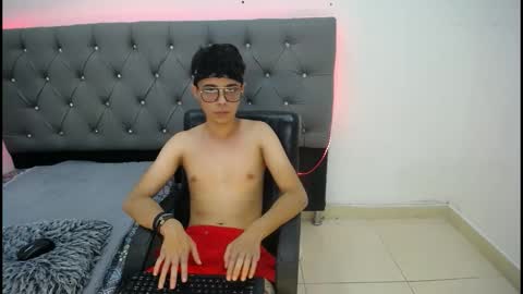 Snapshot of jules_silver02 chatting on December 2025 09:57:01 PM Jules online show from December 2025 09:57:01 PM