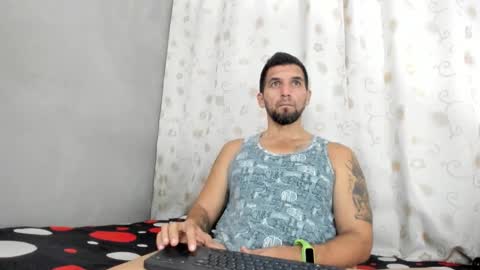 juleslake2 online show from September 2025 01:24:01 PM