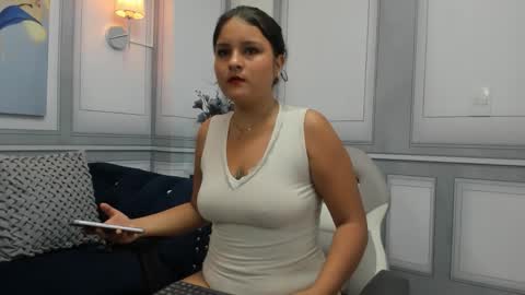 Juli online show from September 2025 11:34:02 AM