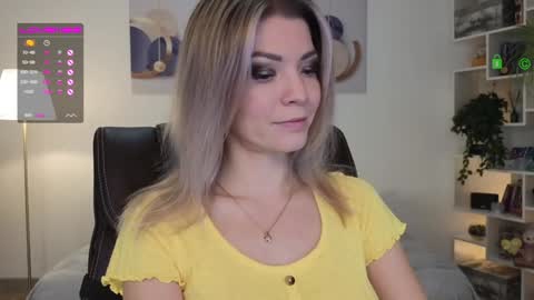 Cute online show from December 2024 05:22:01 PM