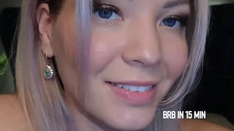 Cute online show from December 2024 02:12:01 PM