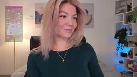 Cute online show from January 2025 01:47:01 PM