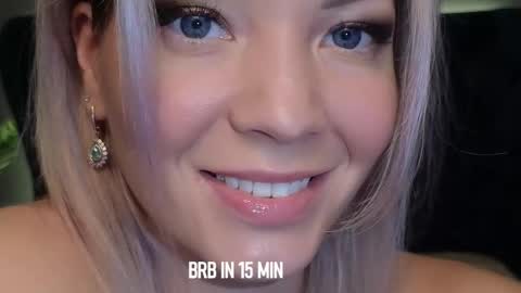 Cute online show from September 2025 04:20:02 PM