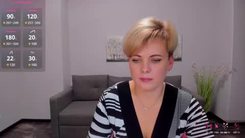 Julia online show from December 2024 01:39:01 PM