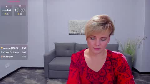 Julia online show from January 2025 04:44:01 PM