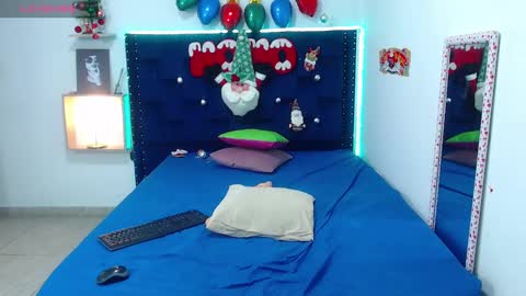 Julia online show from January 2025 06:24:02 PM