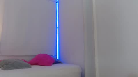 Julia online show from September 2025 12:05:01 PM