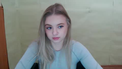 juliacrazy_ online show from December 2024 05:59:02 AM