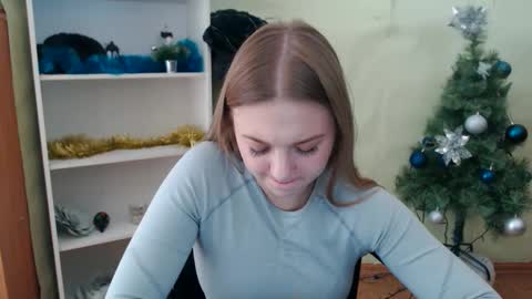 juliacrazy_ online show from December 2024 09:58:01 AM