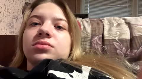juliacrazy_ online show from January 2025 08:25:02 AM